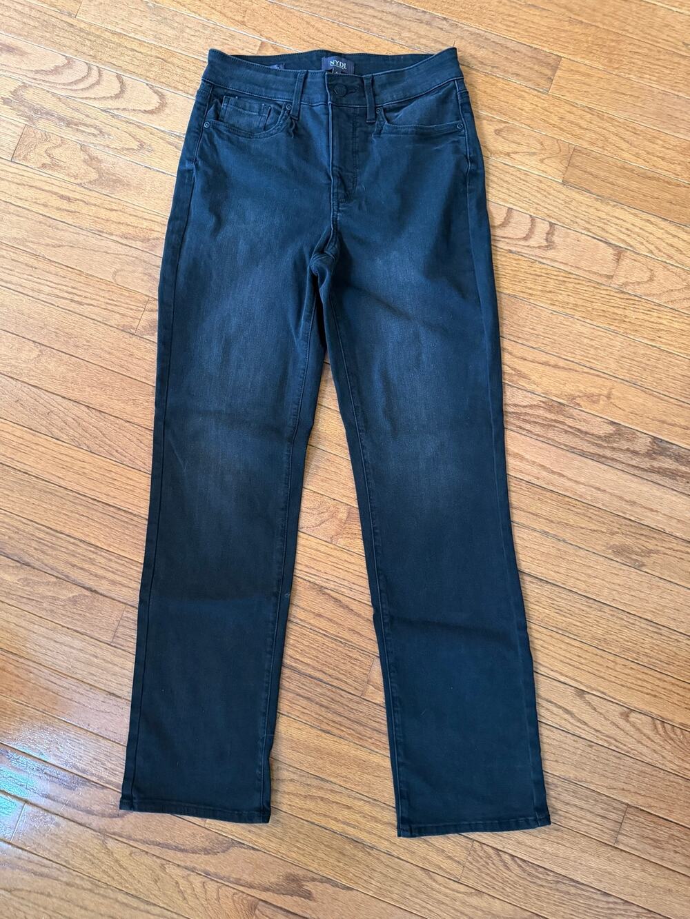 NYDJ Marilyn Straight Jeans Size 6 Black Wash Lift Tuck Technology Stretch